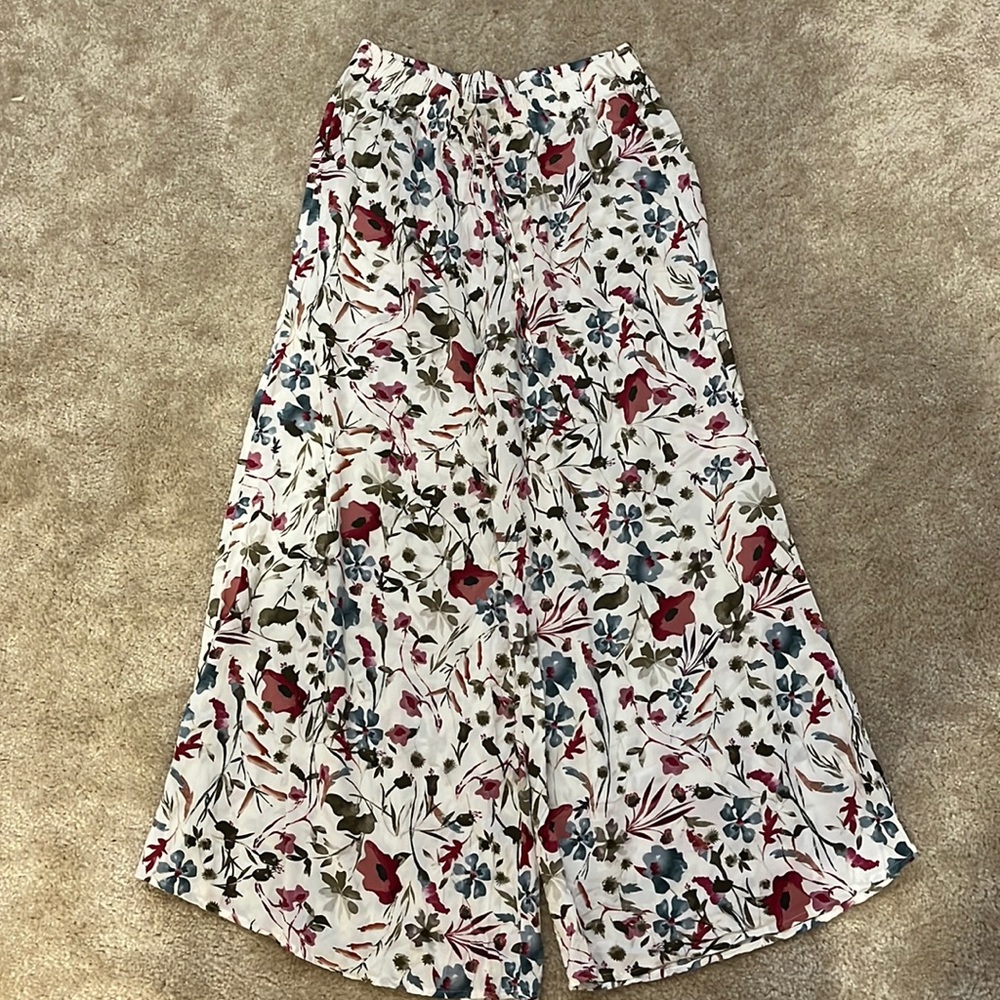 Long pantskirt in flower print
